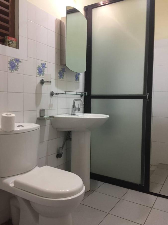 אנוראדפורה Hotel Shalini מראה חיצוני תמונה