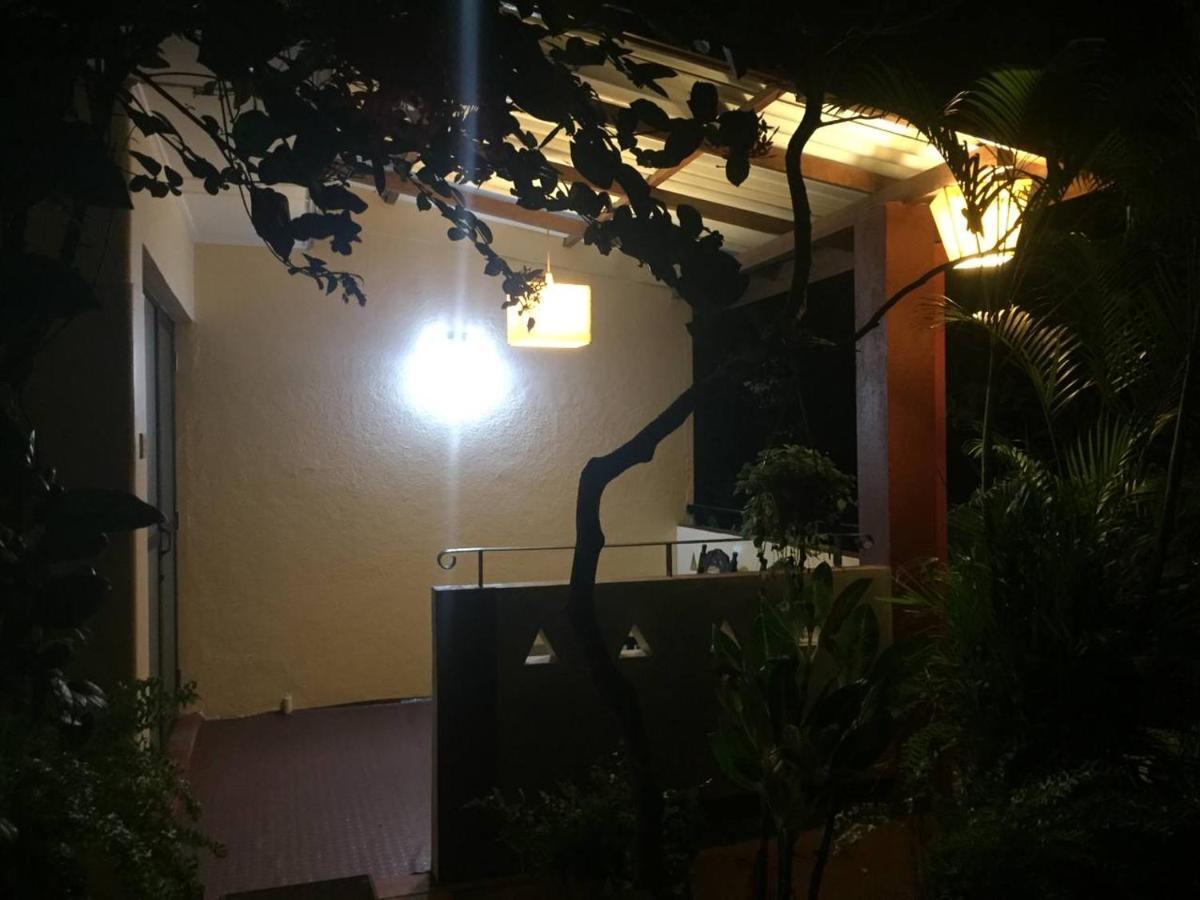 אנוראדפורה Hotel Shalini מראה חיצוני תמונה