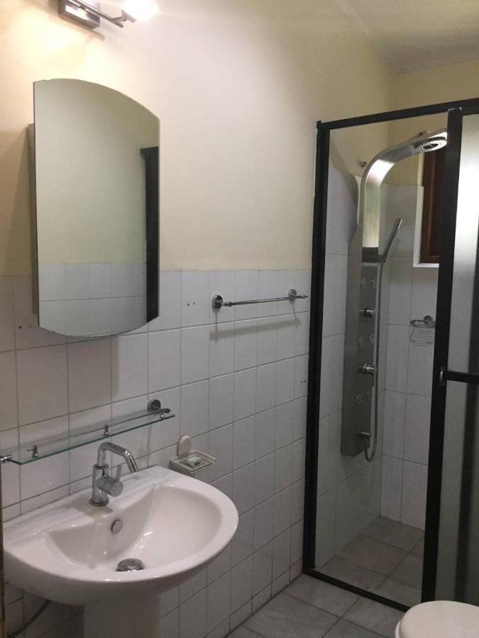 אנוראדפורה Hotel Shalini מראה חיצוני תמונה