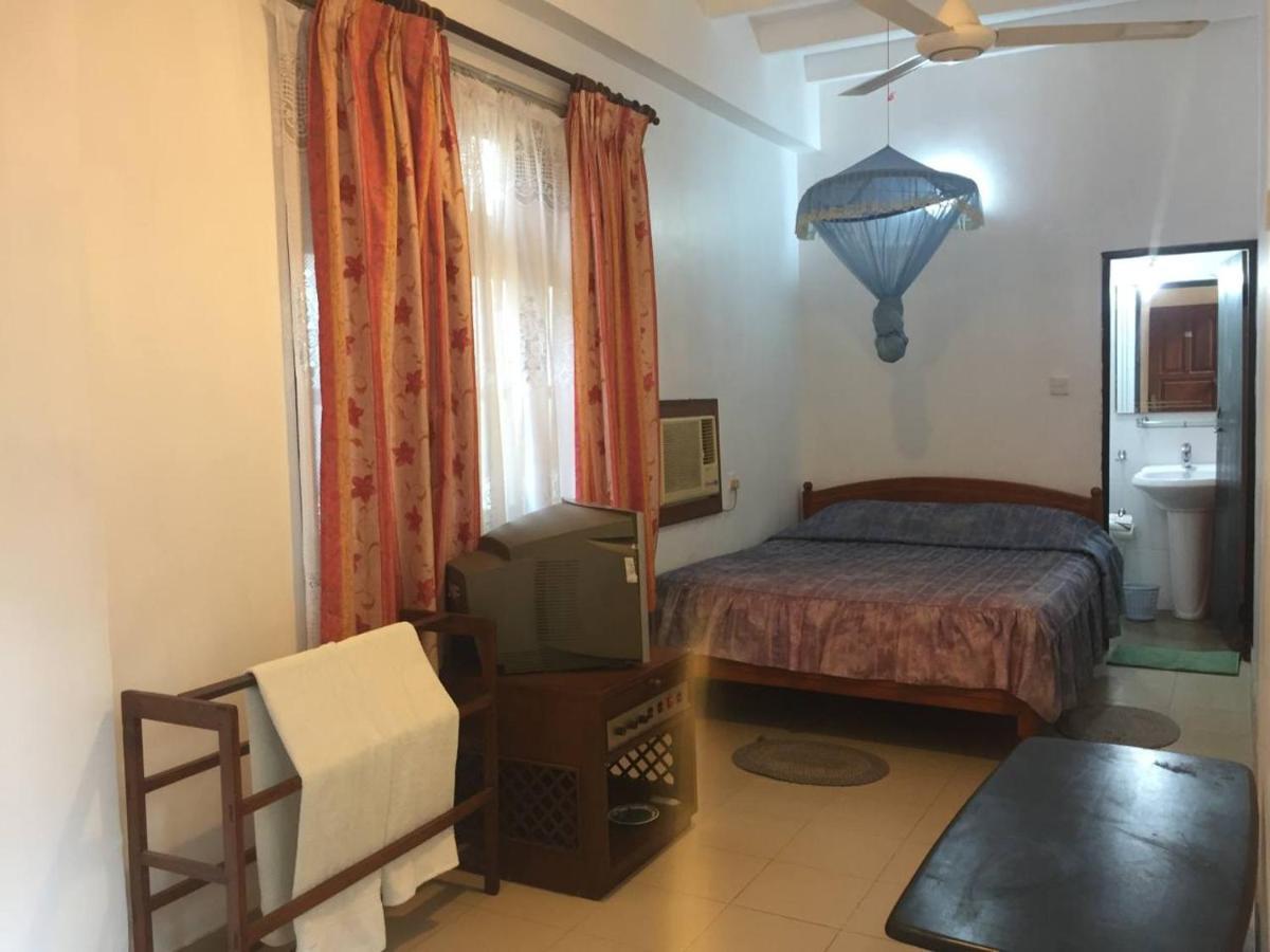 אנוראדפורה Hotel Shalini מראה חיצוני תמונה