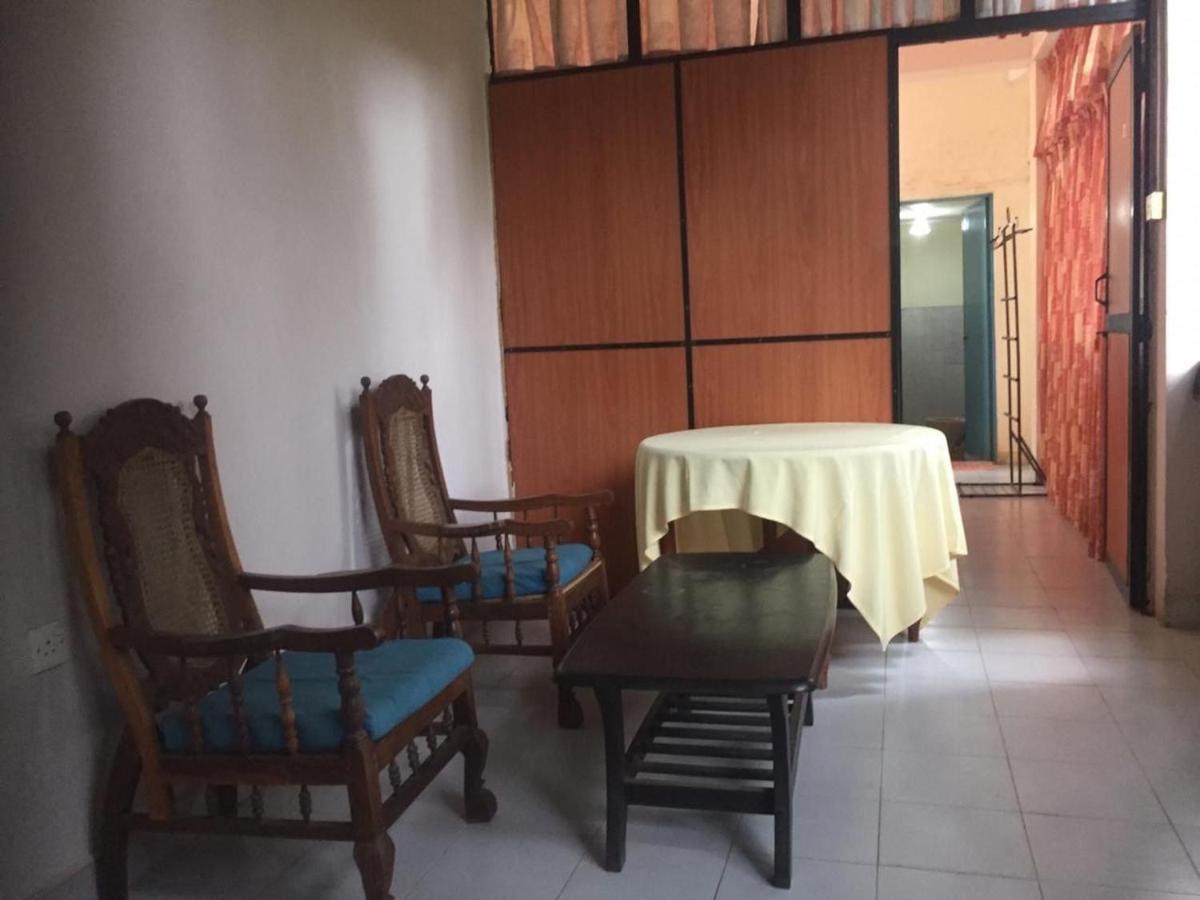 אנוראדפורה Hotel Shalini מראה חיצוני תמונה