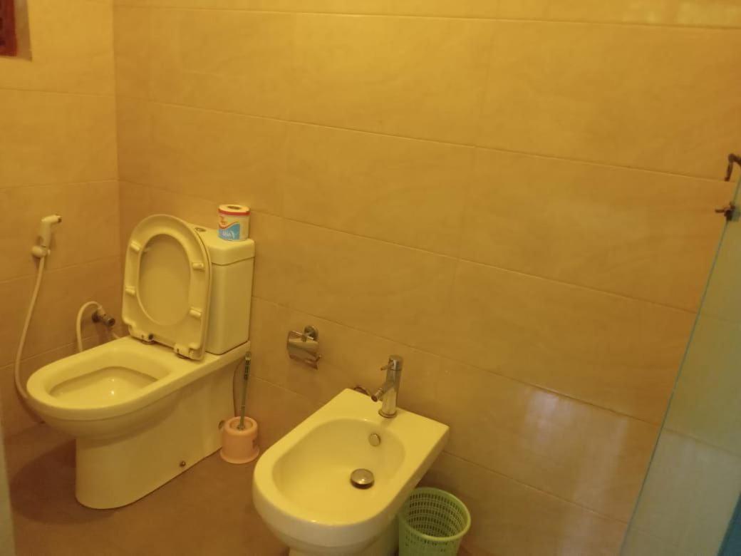 אנוראדפורה Hotel Shalini מראה חיצוני תמונה