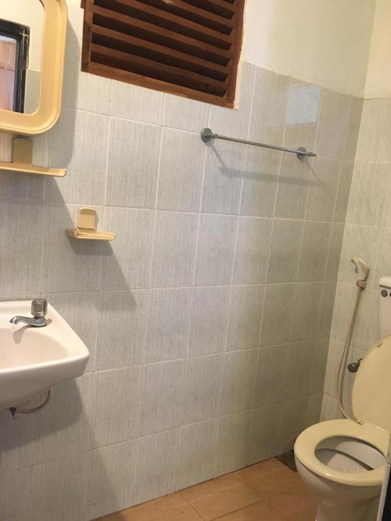 אנוראדפורה Hotel Shalini מראה חיצוני תמונה